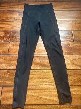 girlfriend collective Black High-Rise Compressive Leggings with Inner Pocket